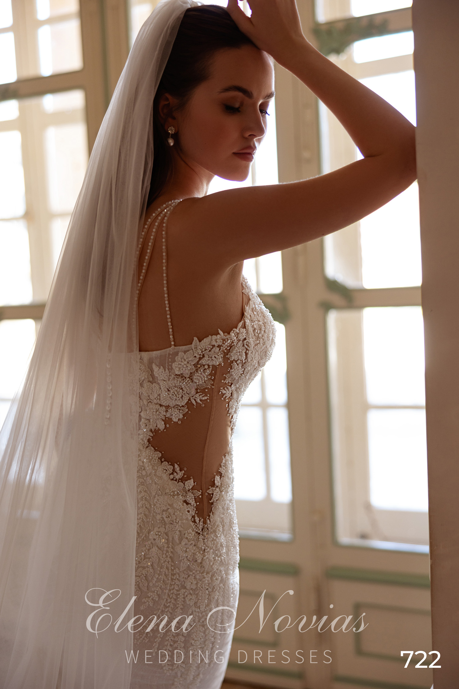 Wedding dresses 722 1