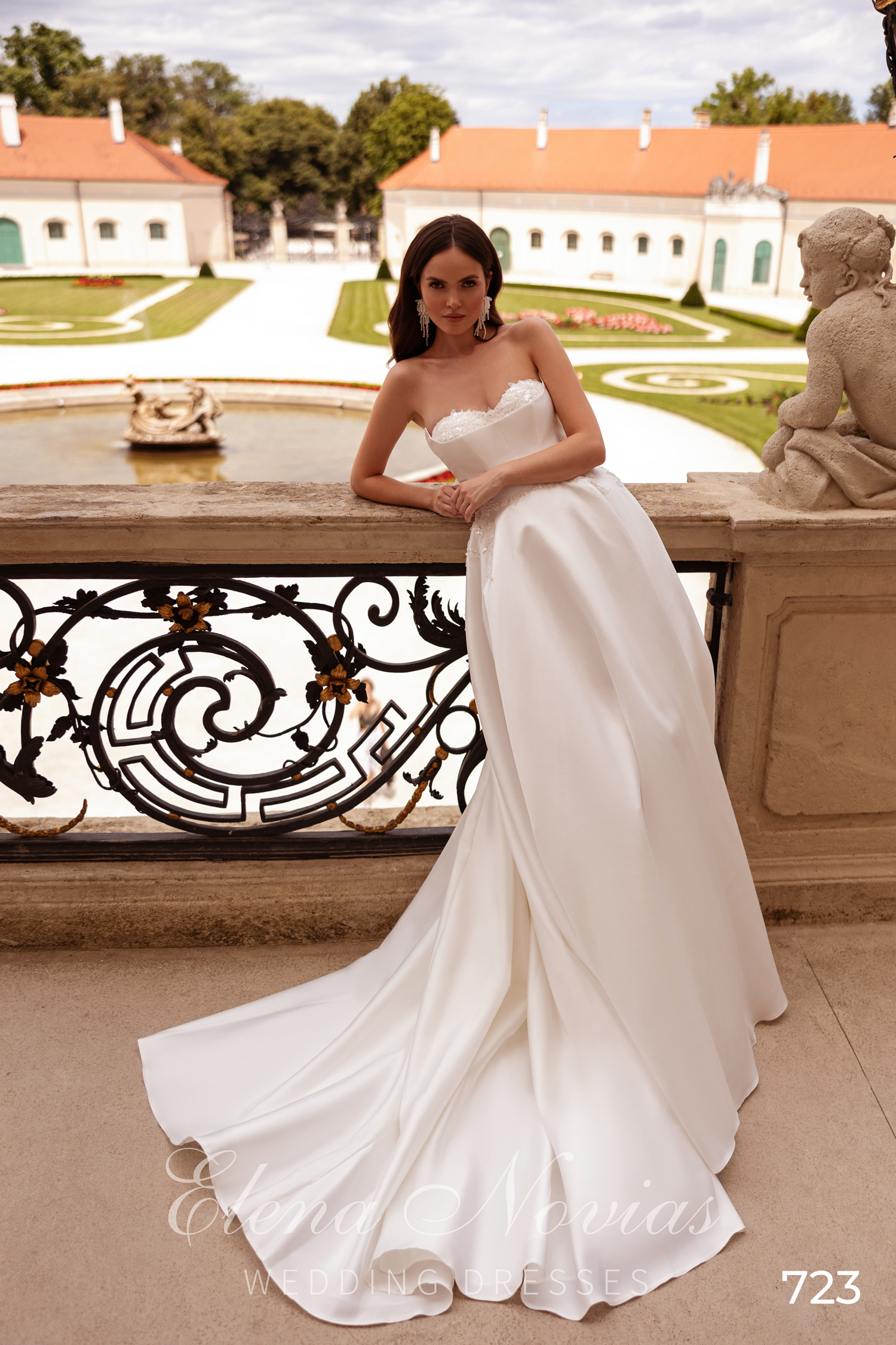 Wedding dresses 723 4